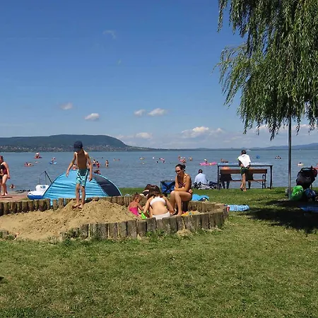 - Balaton 19286 Balatonkeresztúr